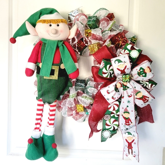 Christmas Elf Wreath Deco Mesh Bow - Picture 11 of 11
